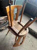 Houten stoeltjes nog opknappen, Ophalen