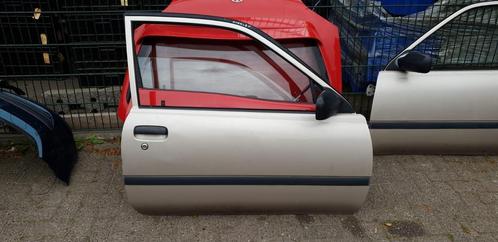 TOYOTA STARLET PORTIER RECHTS BJ 91 TOT 95, Auto-onderdelen, Carrosserie en Plaatwerk, Deur, Gebruikt, Ophalen of Verzenden