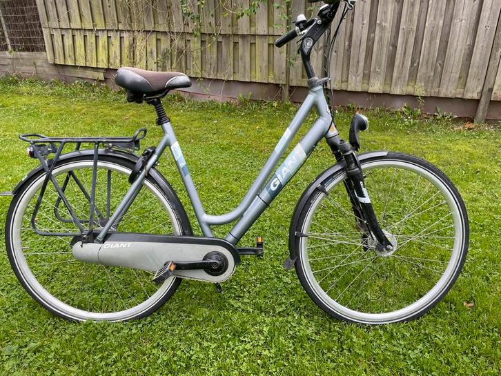 Giant damesfiets 55 cm, Fietsen en Brommers, Fietsen | Dames | Sportfietsen en Toerfietsen, Zo goed als nieuw, Giant, Minder dan 10 versnellingen