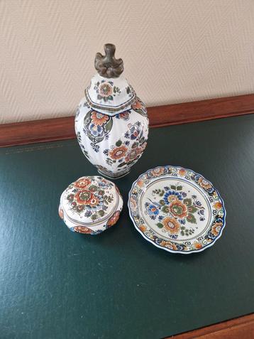 Delfts Blauw porseleine Set beschikbaar voor biedingen