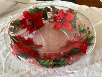 Prachtige grote glazen schaal met kerstster in rand beschikbaar voor biedingen
