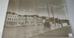 Alphen aan de rijn, grote vracht zeilschip in de oude rijn., Verzenden, 1980 tot heden, Zo goed als nieuw, Prent
