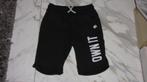 128 NIK & NIK sweatpant zwart, Kinderen en Baby's, Kinderkleding | Maat 128, Ophalen of Verzenden, Zo goed als nieuw, Jongen of Meisje