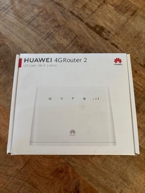 Huawei B311-221 4G Router - Nieuw in doos, Computers en Software, Routers en Modems, Nieuw, Ophalen