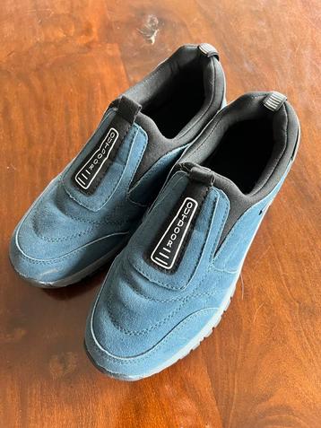 Sneakers maat 42 blauw beschikbaar voor biedingen