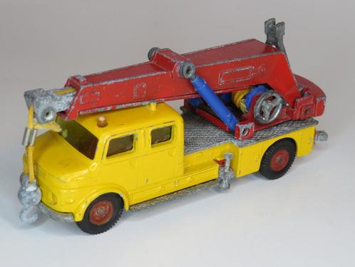 Mercedes Benz kraanwagen (SIKU V293), Hobby en Vrije tijd, Modelauto's | Overige schalen, Gebruikt, Bus of Vrachtwagen, Ophalen of Verzenden