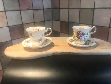 2 kop en schotels,Paragon en Royal Grafton beschikbaar voor biedingen