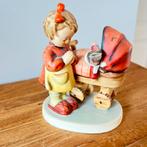 Hummel Beeldje - Doll Mother, Antiek en Kunst, Ophalen