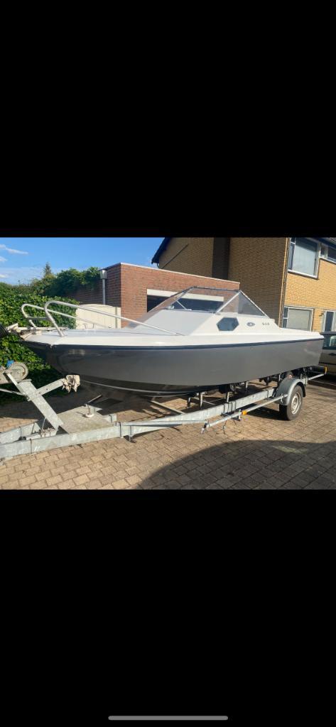 115 Pk Boot - Kleine Opknapper, Watersport en Boten, Speedboten, Gebruikt, 3 tot 6 meter, Benzine, 70 tot 120 pk, Polyester, Binnenboordmotor
