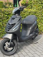Piaggio Zip 4t snorscooter, Ophalen, Zip, Zo goed als nieuw, Benzine