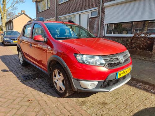 Dacia Sandero 0.9 TCE 66KW Stepway 2015 Rood, Auto's, Dacia, Particulier, Sandero, Benzine, C, Hatchback, Handgeschakeld, Geïmporteerd