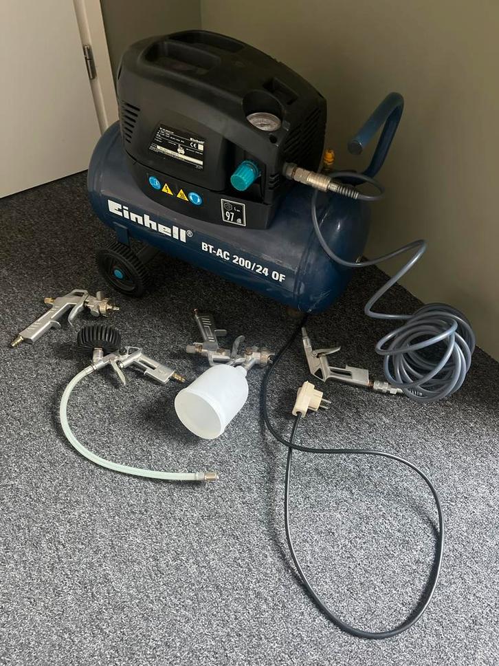 Einhell BT-AC 200/24 OF Compressor + accessoires, Doe-het-zelf en Verbouw, Compressors, Gebruikt, 6 tot 10 bar, Minder dan 25 liter