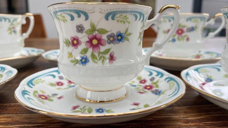 6 Thee Kop en Schotels Royal Ascot Fine Bone China, Antiek en Kunst, Antiek | Servies los, Ophalen