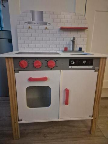Gratis Kinderkeuken beschikbaar voor biedingen