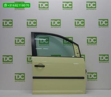 Volkswagen Caddy ('03-'10) Voorportier rechts lime groen beschikbaar voor biedingen