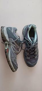 Salomon grijze sneakers maat 40,5, Sport en Fitness, Ophalen, Gebruikt, Schoenen