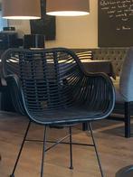 Rotan stoel zwart, Huis en Inrichting, Stoelen, Ophalen, Zo goed als nieuw, Zwart, Eén