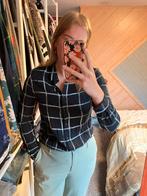 Zwarte blouse met witte print maat S van de C&A, Kleding | Dames, Blouses en Tunieken, Zwart, Ophalen of Verzenden, Zo goed als nieuw