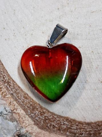 hangertje hartje rood groen beschikbaar voor biedingen