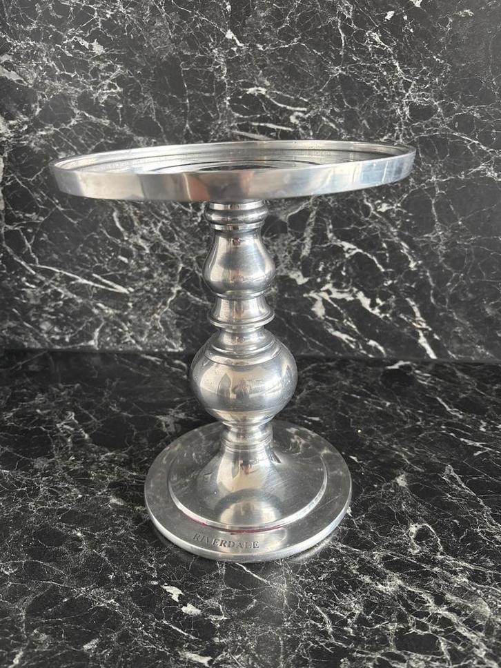 Riverdale schaal op voet / etagère – perfecte staat, Huis en Inrichting, Woonaccessoires | Etagères, Zo goed als nieuw, Ophalen of Verzenden