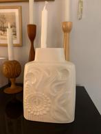 Vaas Flora Keramiek Gouda Holland wit 762 vintage, Wit, Aardewerk of Porselein, Ophalen of Verzenden, Zo goed als nieuw