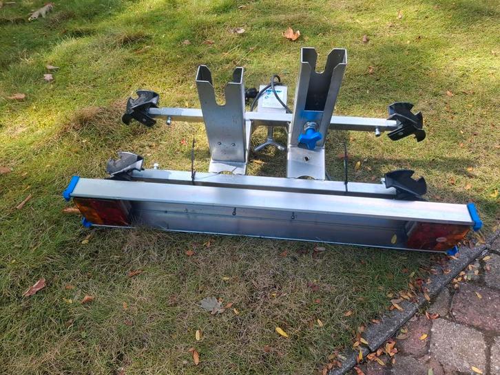 Twinny Load fietsendrager voor twee fietsen zgan, Auto diversen, Fietsendragers, Zo goed als nieuw, Trekhaakdrager, Ophalen of Verzenden