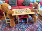 Kidkraft kindertafel en twee stoeltjes, in zeer goede staat, Kinderen en Baby's, Kinderkamer | Tafels en Stoelen, Ophalen, Zo goed als nieuw