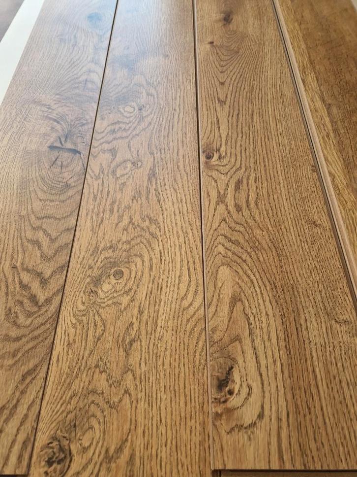 LAMINAAT SWISS ELITE D 2431 CAVALLO NU € 14,95 PER M²., Huis en Inrichting, Stoffering | Vloerbedekking, Nieuw, Laminaat, 25 tot 50 m²