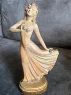 Antiek Beeldje Dansende Vrouw / Gilda Gesigneerd., Antiek en Kunst, Ophalen of Verzenden