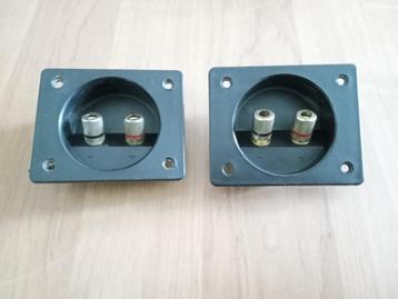 set speakerterminals 8.5 x 7 cm  beschikbaar voor biedingen