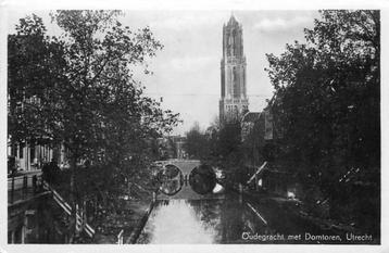 (300-117-015) Utrecht Oudegracht met Domtoren beschikbaar voor biedingen