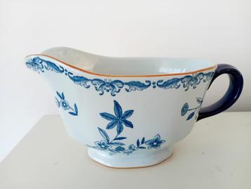 Sauskom met tuit en oor. beschikbaar voor biedingen