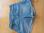 Levi's spijker short, maat W29, Ophalen of Verzenden, Zo goed als nieuw, Blauw, W28 - W29 (confectie 36)