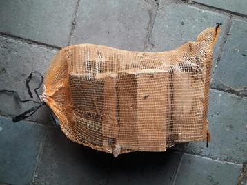 Kachelhout haardhout beukenhout in netzakken 40 liter beschikbaar voor biedingen