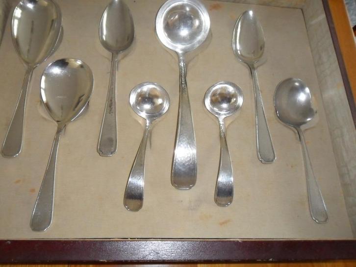 v. der Hoef bestek .initialen BN 75delig model 688  zeldzaam, Antiek en Kunst, Antiek | Bestek, Ophalen