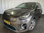 Kia e-Niro ExecutiveLine 64 kWh 1E EIGN/ECC/CAMERA/96% SOH, Gebruikt, 1712 kg, Met garantie (alle), Leder en Stof