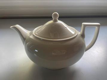 Theepot Wedgwood Queen’s Ware beschikbaar voor biedingen