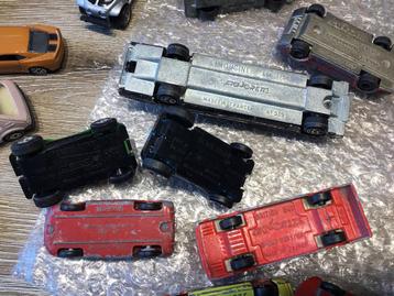 Vintage Speelgoedauto's - Diverse Merken beschikbaar voor biedingen