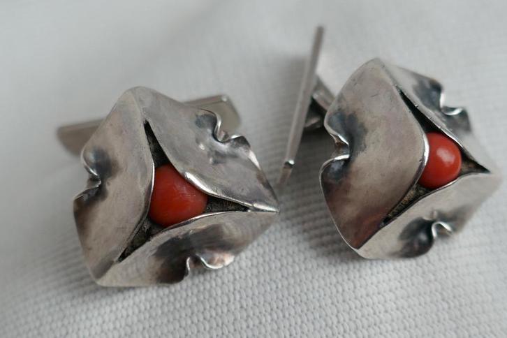 Art Déco zilveren manchetknopen met bloedkoralen, Sieraden, Tassen en Uiterlijk, Manchetknopen, Zo goed als nieuw, Zilver, Verzenden