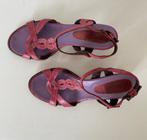 Khrio sandalen met hak fuchsia roze leer 40 Nieuwstaat, Kleding | Dames, Ophalen of Verzenden, Roze, Zo goed als nieuw, Sneakers of Gympen