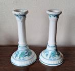 Paar Delfts kandelaars, Porceleyne fles., Antiek en Kunst, Antiek | Kandelaars, Ophalen of Verzenden, Keramiek of Aardewerk