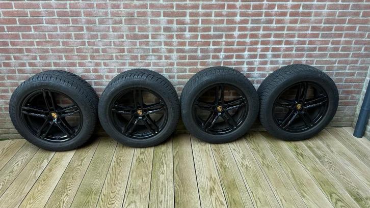 Porsche Macan 95B Winterset, Auto-onderdelen, Banden en Velgen, Banden en Velgen, Winterbanden, 19 inch, 255 mm, Terreinwagen