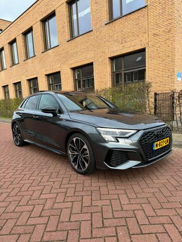 Audi A3 Sportback S-line 35Tfsi grijs 150pk PANO/S3/leer beschikbaar voor biedingen