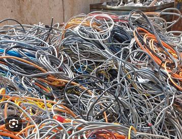 Gezocht gratis kabels en elektra beschikbaar voor biedingen
