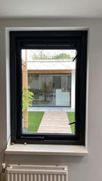 Meranti kozijn met draairaam NIEUW HR++ glas + nieuw rooster, Doe-het-zelf en Verbouw, Kozijnen en Schuifpuien, Gebruikt, Raamkozijn