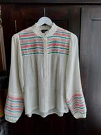 Ecru kleurige blouse. Merk Poools, Kleding | Dames, Ophalen of Verzenden, Zo goed als nieuw, Maat 38/40 (M), Beige