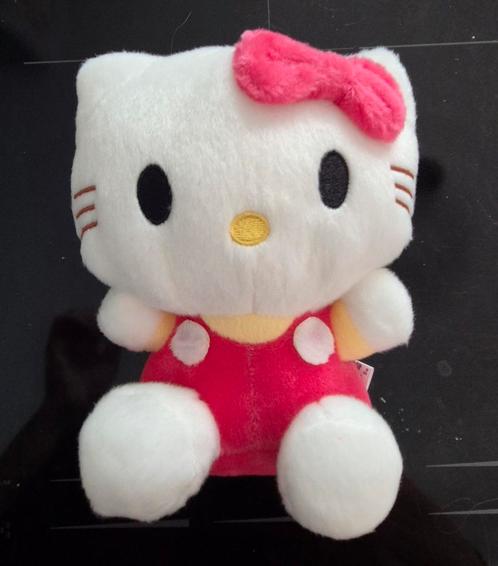 Hello kitty knuffel roze strik nieuw !, Kinderen en Baby's, Speelgoed | Knuffels en Pluche, Nieuw, Poes, Ophalen of Verzenden