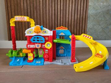 Vtech toet toet brandweerkazerne (met 2 auto's) beschikbaar voor biedingen