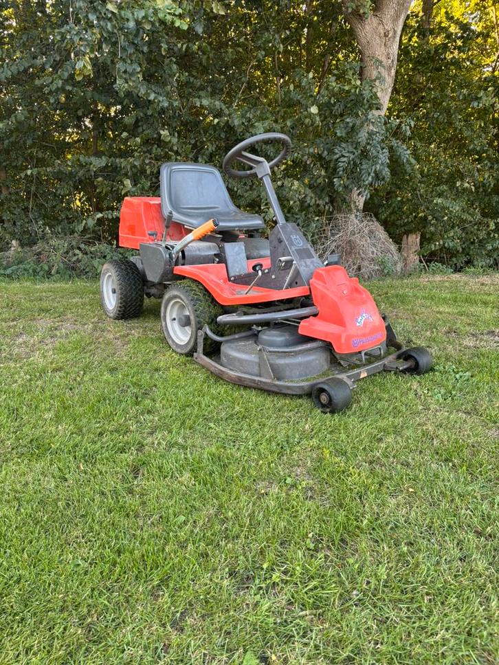 Husqvarna rider 13 zitmaaier, Tuin en Terras, Zitmaaiers, Gebruikt, 90 tot 120 cm, Elektrische starter, Mulchfunctie, Ophalen