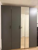 Kleding kast, Huis en Inrichting, Kasten | Kledingkasten, Ophalen, Moderne, strakke en tijdloze design, Met klep(pen), Zo goed als nieuw